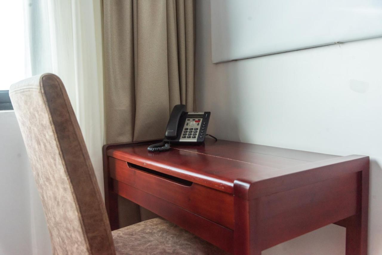 Pauraque Soho Hotel 다르에스살람 외부 사진