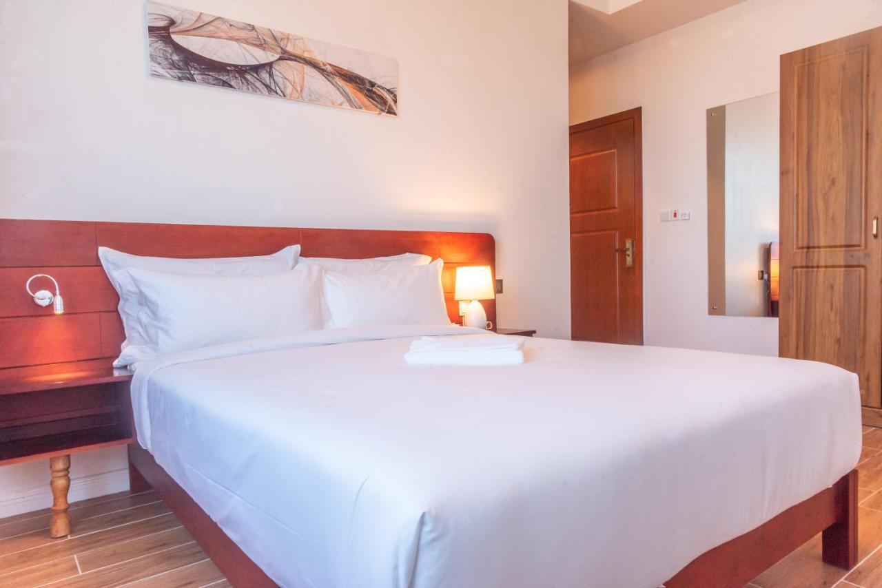 Pauraque Soho Hotel 다르에스살람 외부 사진