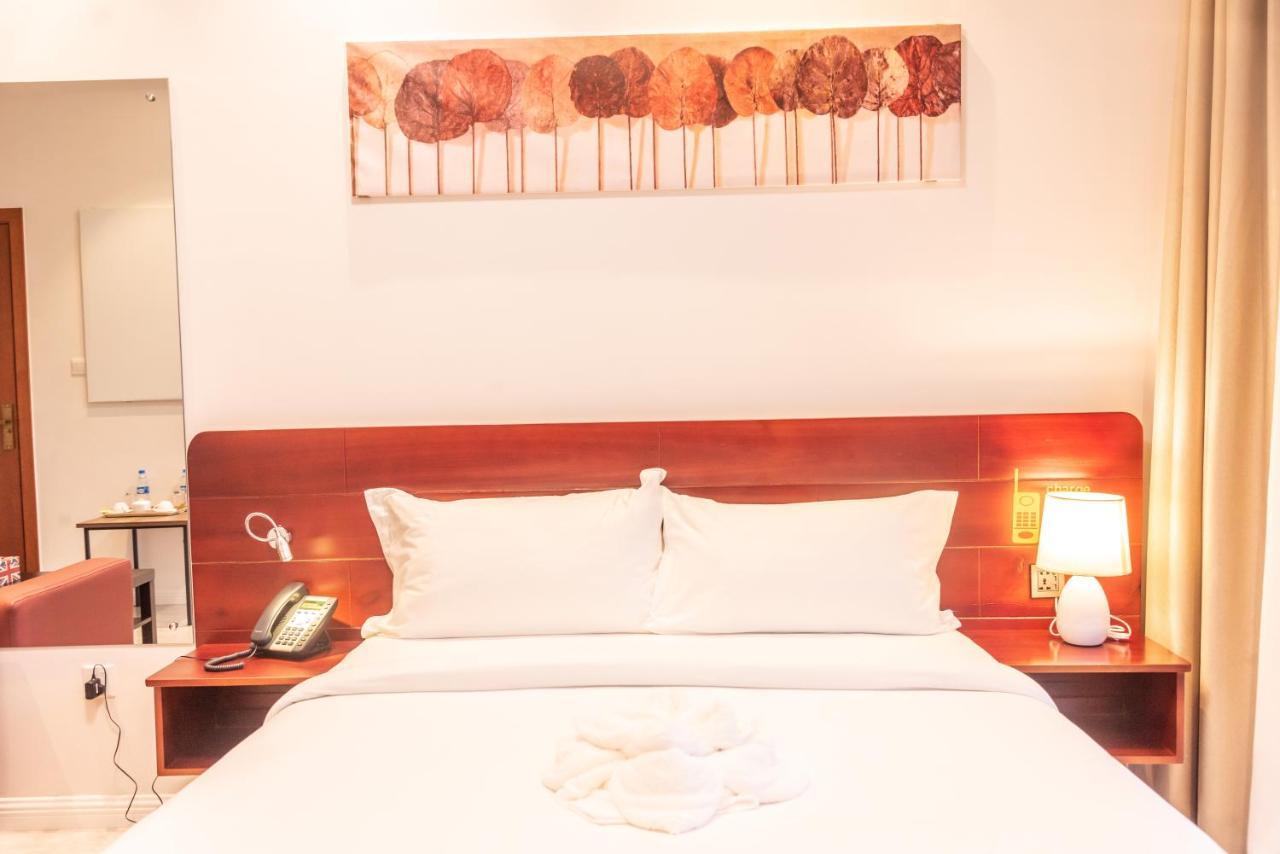 Pauraque Soho Hotel 다르에스살람 외부 사진